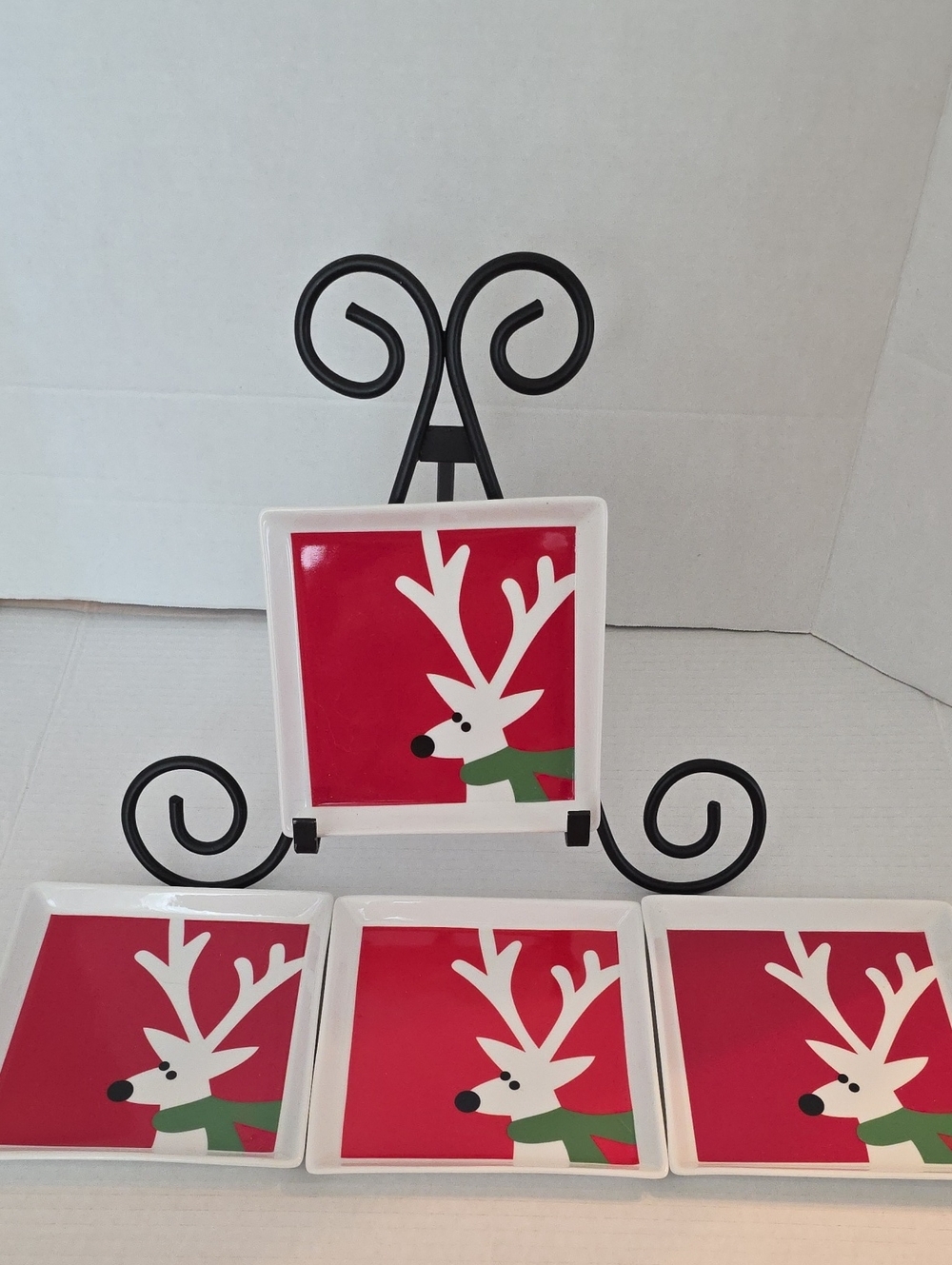 Crate&Barrel Reindeer Collection Red White Green Square Plate Set of 4